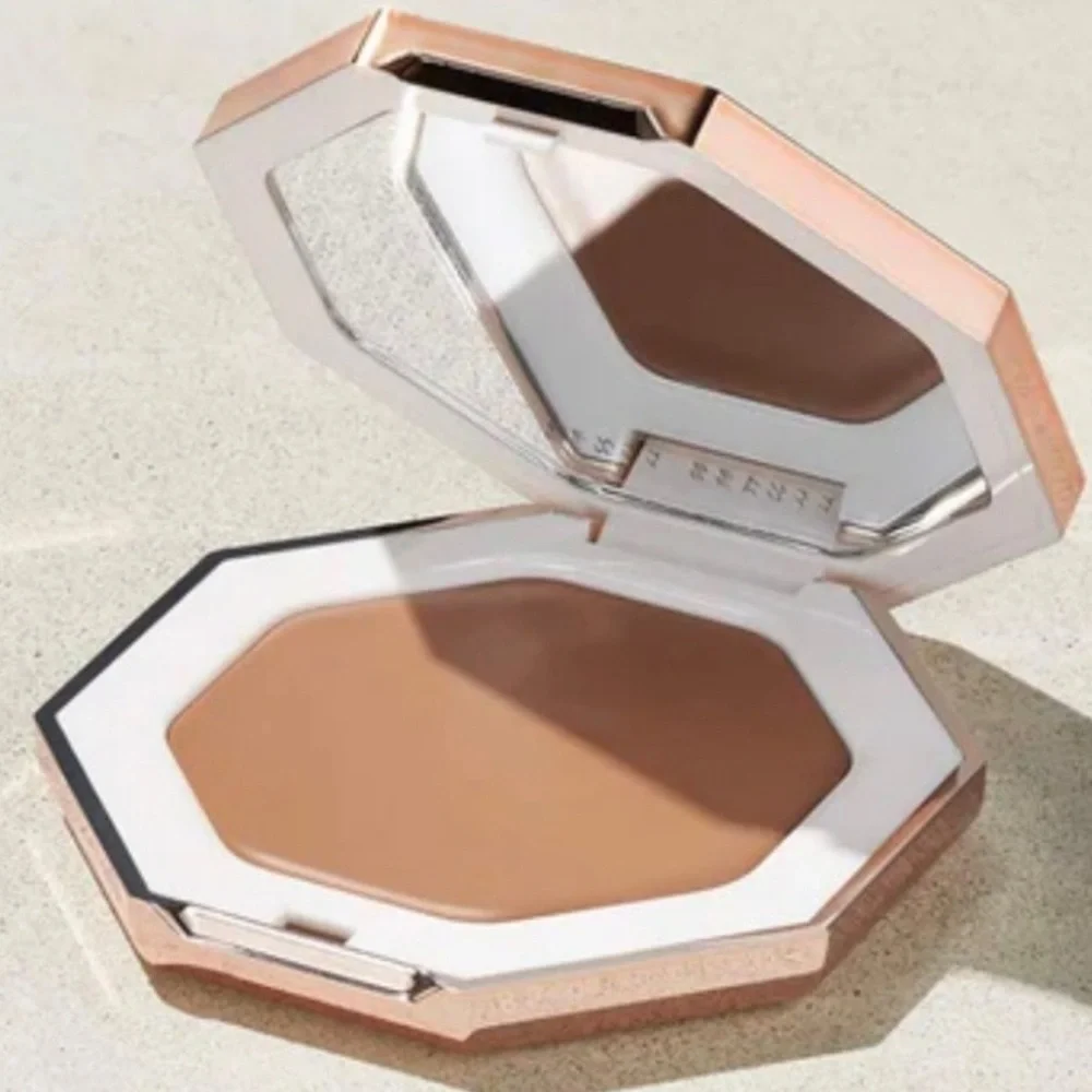 Fenty Beauty Cheeks Out Freestyle Cream Bronzer
